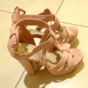 Pincho heels sz 7